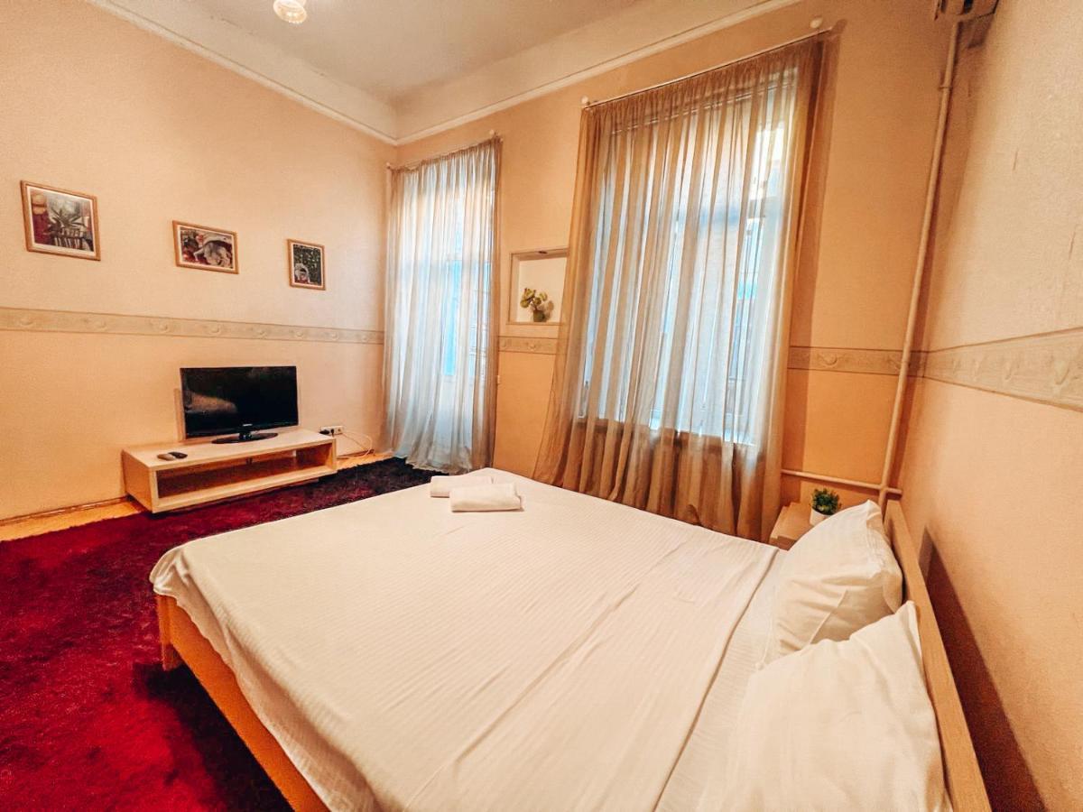 Apartment - Independence Square 키예프 외부 사진